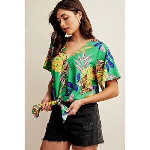 NWT Gigio L 12 Jade Green Tropical Butterfly Tie Front Short Sleeve Top Cruise